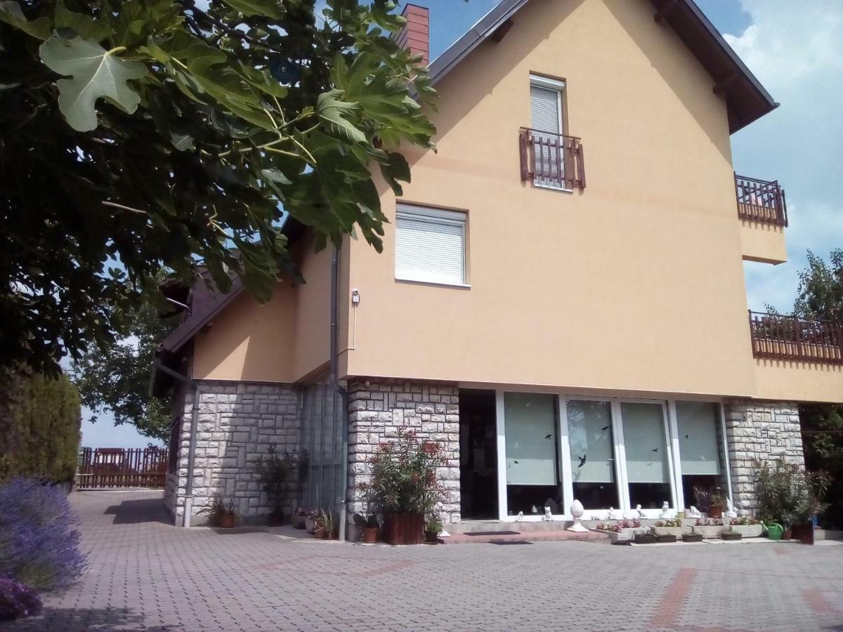 Kata Vendeghaz Hotel Balatonfüred Eksteriør billede